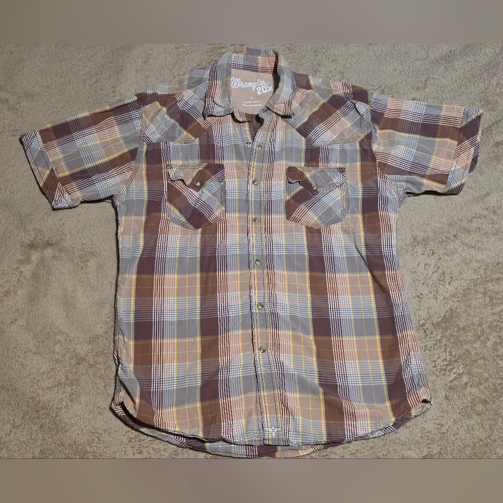 GUC Mens Wrangler 20X Short Sleeve Shirt Sz Medium Plaid Pearl Snap Western